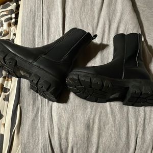 Womens Forever 21 boots